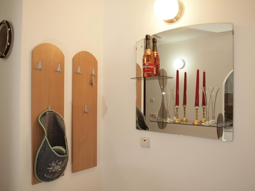 Anna Studio Brasov Luaran gambar